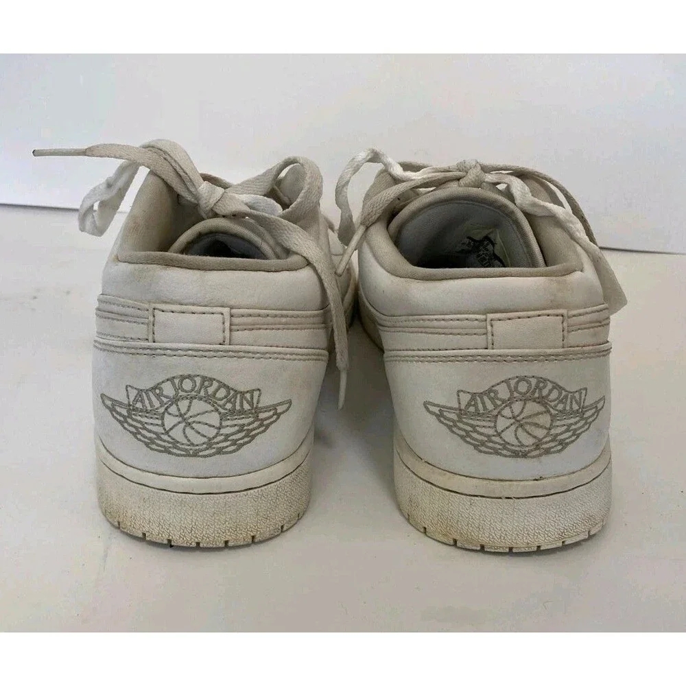 Nike Air Jordan Shoes Mens Size 9.5 1 Low Triple White 553558-120
